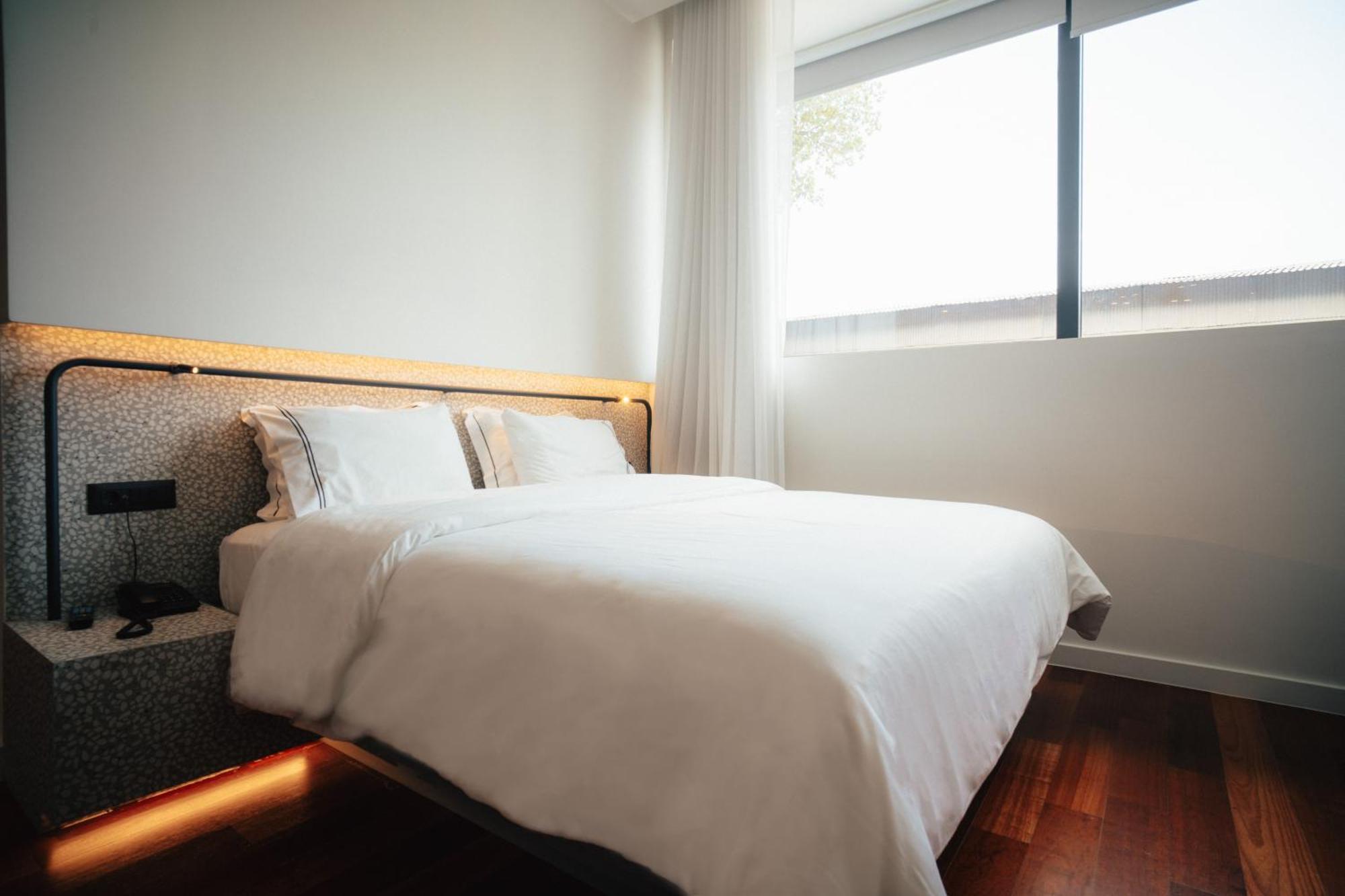 Amario Suites Hotel Aigio Room photo