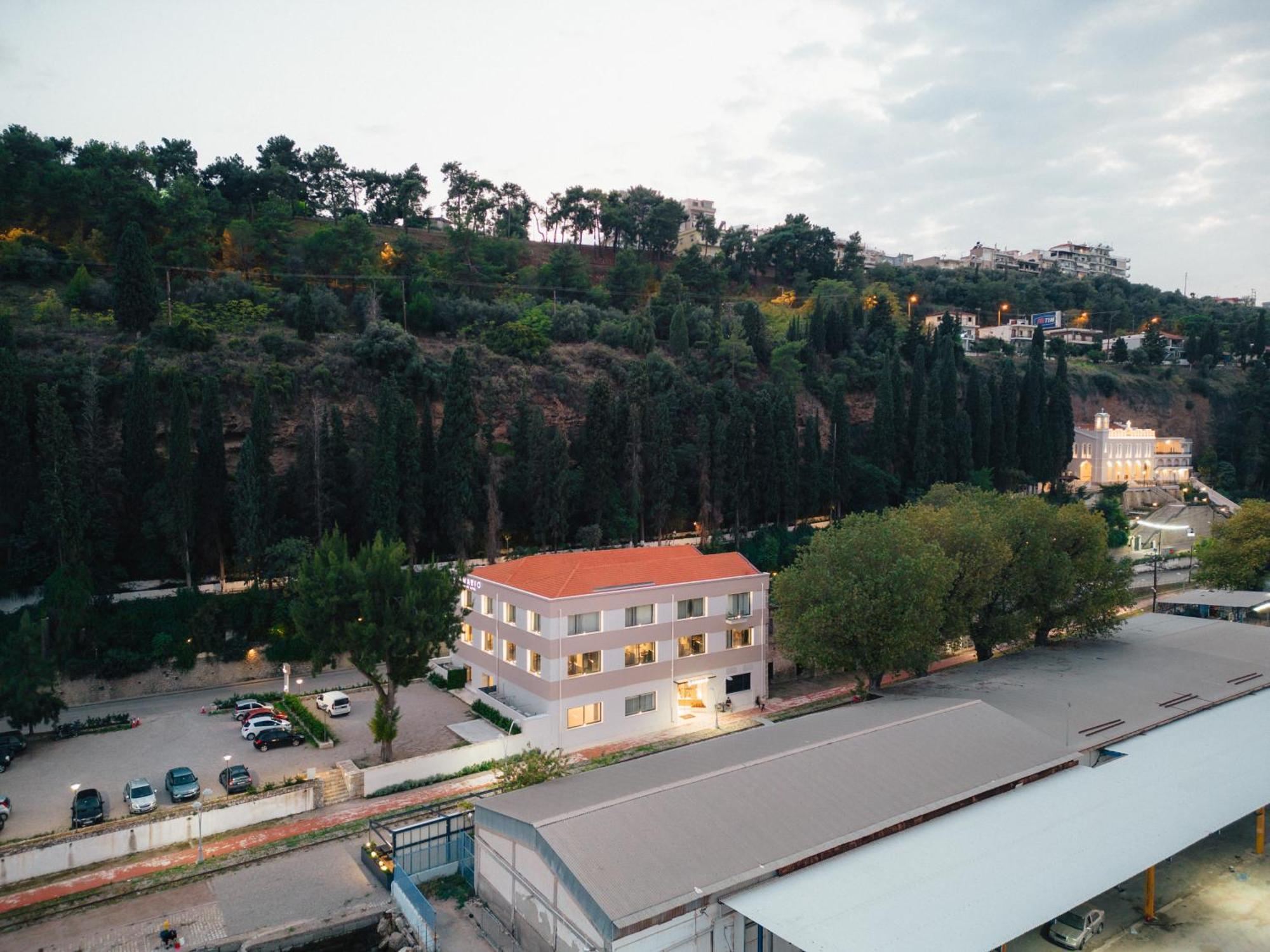 Amario Suites Hotel Aigio Exterior photo